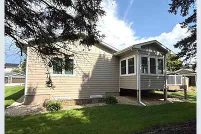 704 Maple Place, Northfield, MN 55057 - Photo 8