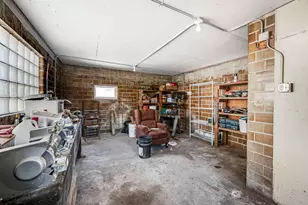 48050 Old River Bluff Rd, Saint Peter, MN 56082 - Photo 12