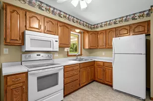 1218 Kent St N, Saint Paul, MN 55117 - Photo 22