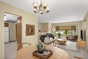 1218 Kent St N, Saint Paul, MN 55117 - Photo 2