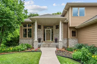 1668 Lakeland Cir, Centerville, MN 55038 - Photo 2