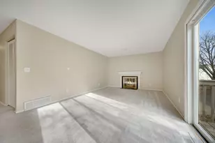 361 Elan Ct, Woodbury, MN 55125 - Photo 6
