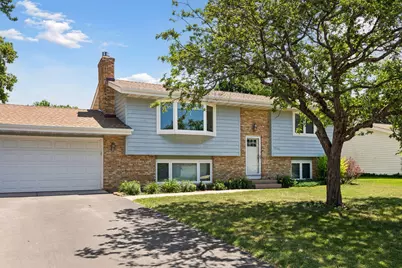 16082 Finland Avenue W, Rosemount, MN 55068 - Photo 2