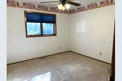 1570 Meadowlark Lane, Fairmont, MN 56031 - Photo 10