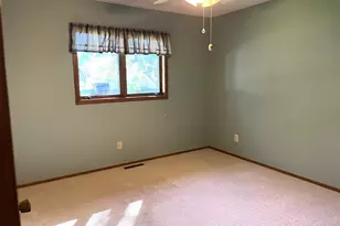 1570 Meadowlark Ln, Fairmont, MN 56031 - Photo 12