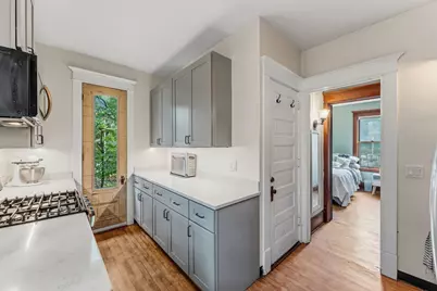 129 Arthur Avenue SE, Minneapolis, MN 55414 - Photo 10