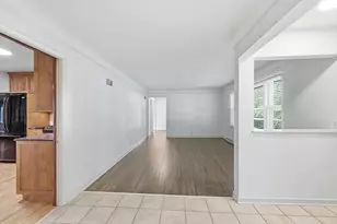 6208 Hillside Rd, Edina, MN 55436 - Photo 6