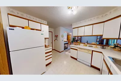 1845 Greenwood Drive, Albert Lea, MN 56007 - Photo 8