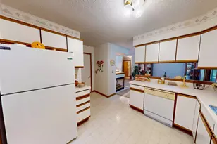 1845 Greenwood Dr, Albert Lea, MN 56007 - Photo 8