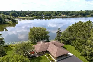 19 Dove Ln, North Oaks, MN 55127 - Photo 2