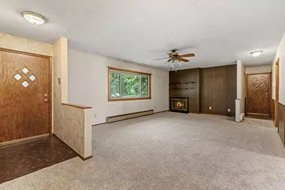 9 6th Avenue NE, Osseo, MN 55369 - Photo 4