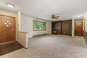 9 6th Ave NE, Osseo, MN 55369 - Photo 4