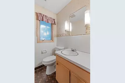 9 6th Avenue NE, Osseo, MN 55369 - Photo 8