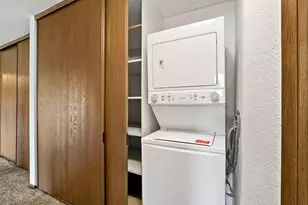 7301 W 101st St, Bloomington, MN 55438 - Photo 12