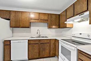 7301 W 101st St, Bloomington, MN 55438 - Photo 6