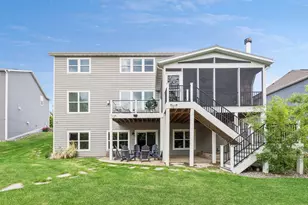 5545 Garland Ln N, Plymouth, MN 55446 - Photo 54