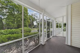 724 Ashland St, Hastings, MN 55033 - Photo 2