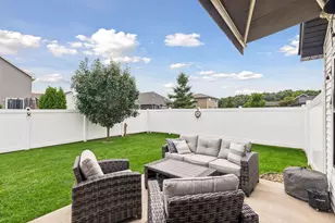 3188 Newcastle Dr, River Falls, WI 54022 - Photo 28