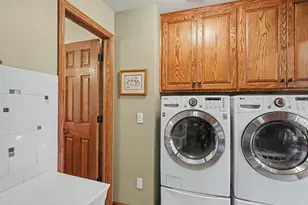 7016 Beacon Cir, Eden Prairie, MN 55346 - Photo 16