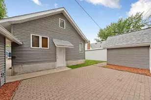24 12th St NW, Faribault, MN 55021 - Photo 6