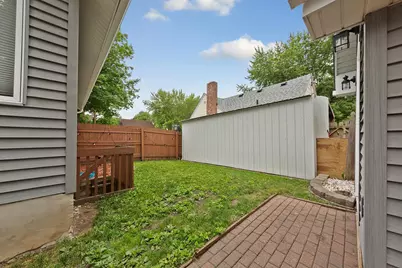 24 12th Street NW, Faribault, MN 55021 - Photo 8