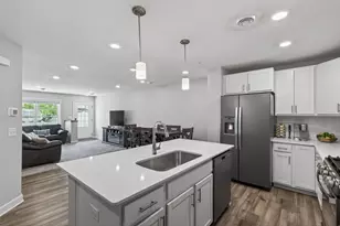11010 Yalta St NE, Blaine, MN 55449 - Photo 6