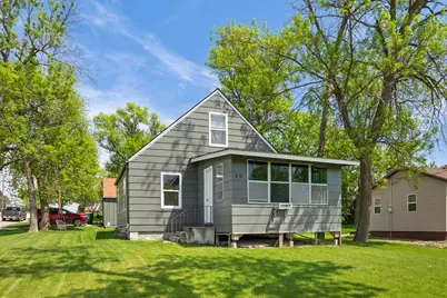 32 2nd Avenue NW, Mayville, ND 58257 - Photo 1