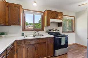 108 Crocus Ln, Monticello, MN 55362 - Photo 2