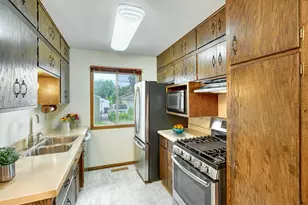 1625 McLean Ave, Saint Paul, MN 55106 - Photo 4