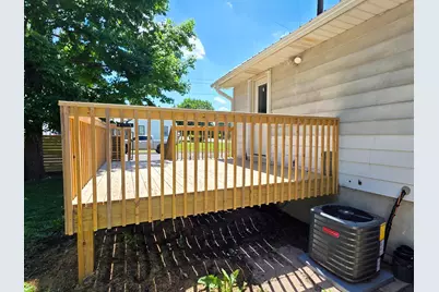 305 N Wabasha, Plainview, MN 55964 - Photo 10