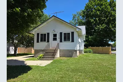 305 N Wabasha, Plainview, MN 55964 - Photo 6