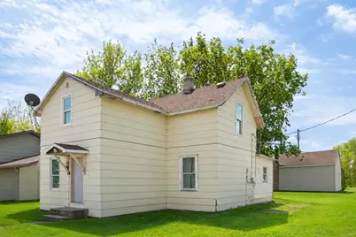 231 5th Avenue NE, Mayville, ND 58257 - Photo 1