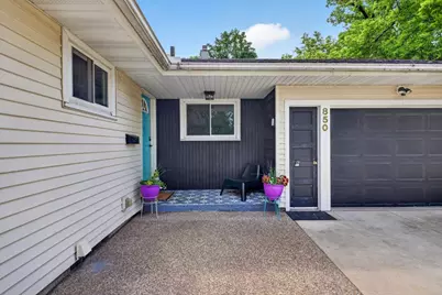 850 11 1/2 Street SW, Rochester, MN 55902 - Photo 2