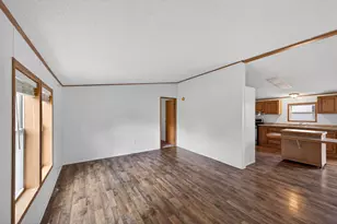 580 36th St SW, Rochester, MN 55902 - Photo 4