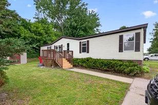 580 36th St SW, Rochester, MN 55902 - Photo 1