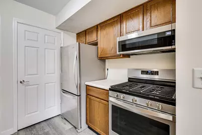 4677 Sorrell Point, Eagan, MN 55122 - Photo 6