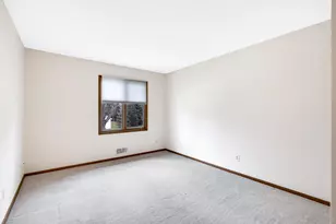 4677 Sorrell Point, Eagan, MN 55122 - Photo 14
