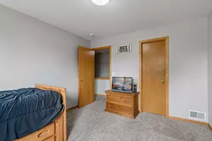 945 Golden Way NW, Isanti, MN 55040 - Photo 16