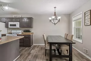945 Golden Way NW, Isanti, MN 55040 - Photo 4