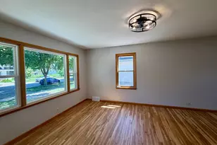 917 N McKenzie St, Luverne, MN 56156 - Photo 4