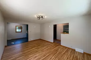 917 N McKenzie St, Luverne, MN 56156 - Photo 6