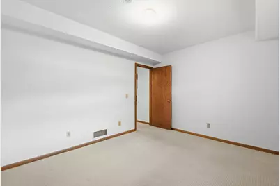 10277 Tarn Circle, Eden Prairie, MN 55347 - Photo 22