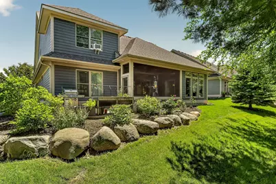933 Fox Valley Place SW, Rochester, MN 55902 - Photo 2