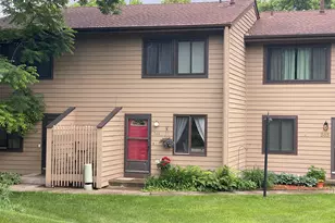 364 W Eagle Lake Dr, Maple Grove, MN 55369 - Photo 2
