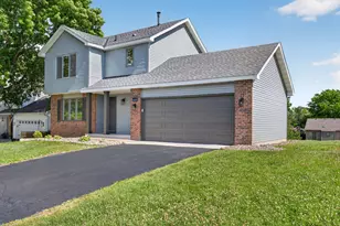 18735 Pennington Ave, Eden Prairie, MN 55346 - Photo 2