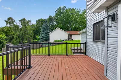 18735 Pennington Avenue, Eden Prairie, MN 55346 - Photo 4