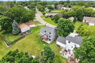 18735 Pennington Ave, Eden Prairie, MN 55346 - Photo 28