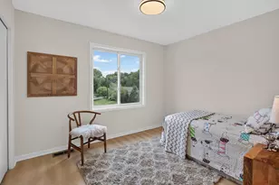 18735 Pennington Ave, Eden Prairie, MN 55346 - Photo 14