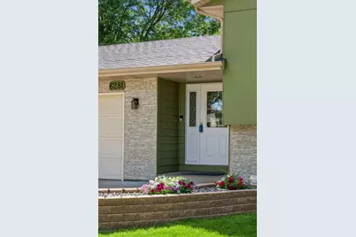 6281 Cavell Avenue N, Brooklyn Park, MN 55428 - Photo 2
