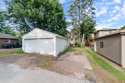 915 Grandview Avenue, Duluth, MN 55812 - Photo 2